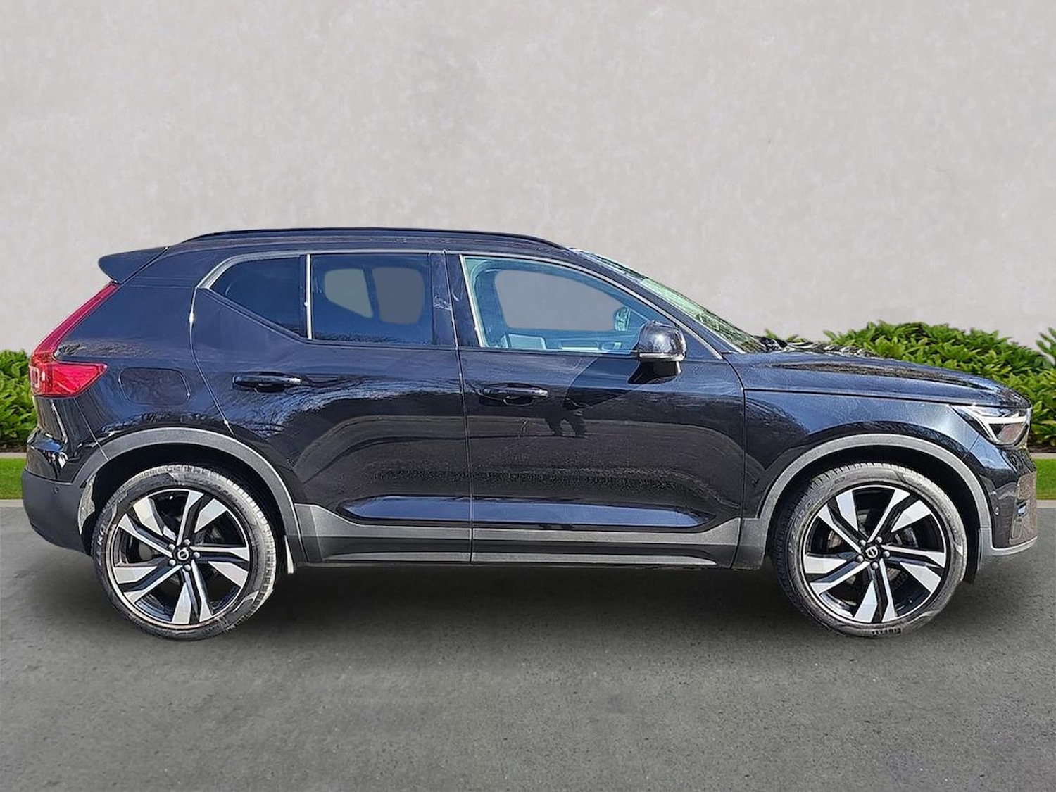 Used Volvo XC40 2023 for sale - 78191320: Photo 5