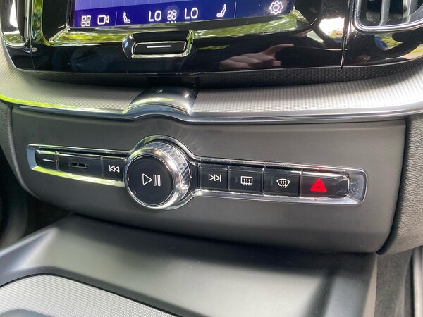 Used Volvo XC60 2022 for sale - 76040764: Photo 12