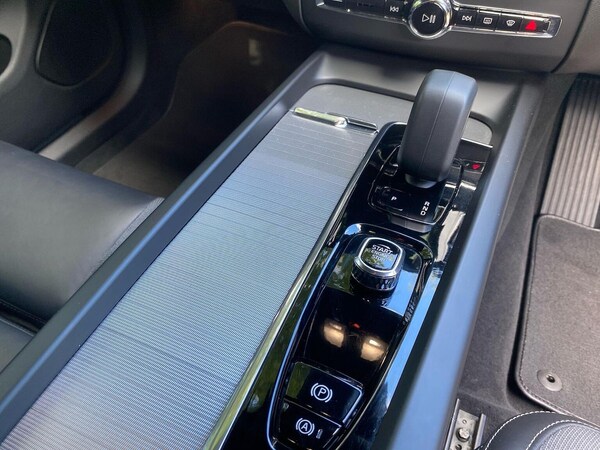 Used Volvo XC60 2022 for sale - 76040764: Photo 13