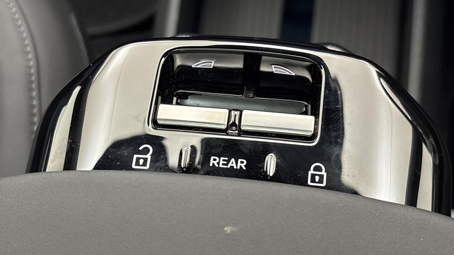 Used Volvo EX30 2025 for sale - 78026188: Photo 14