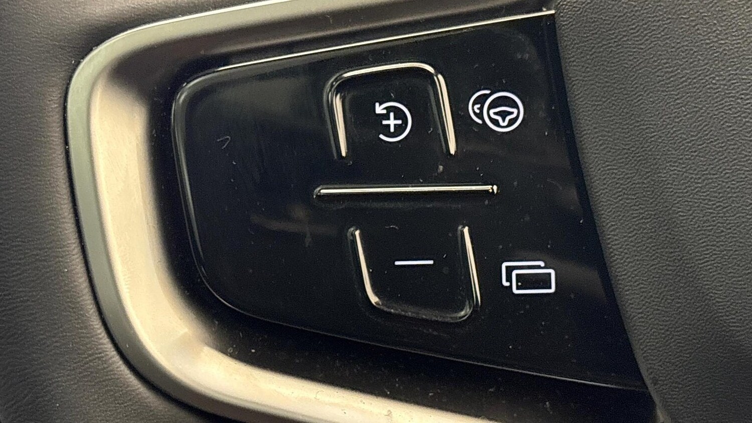 Used Volvo EX30 2025 for sale - 78026188: Photo 15