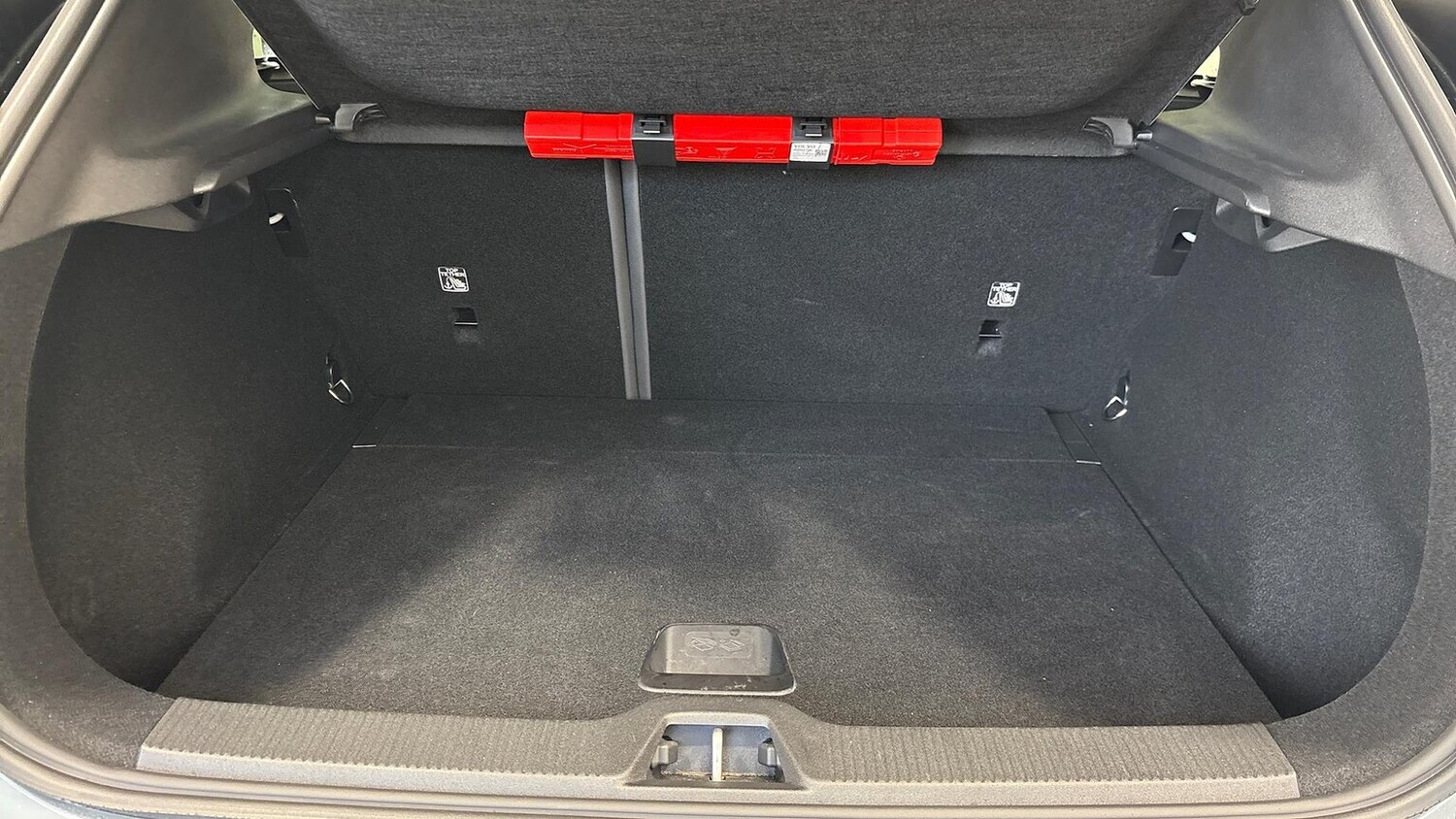 Used Volvo EX30 2025 for sale - 78026188: Photo 17