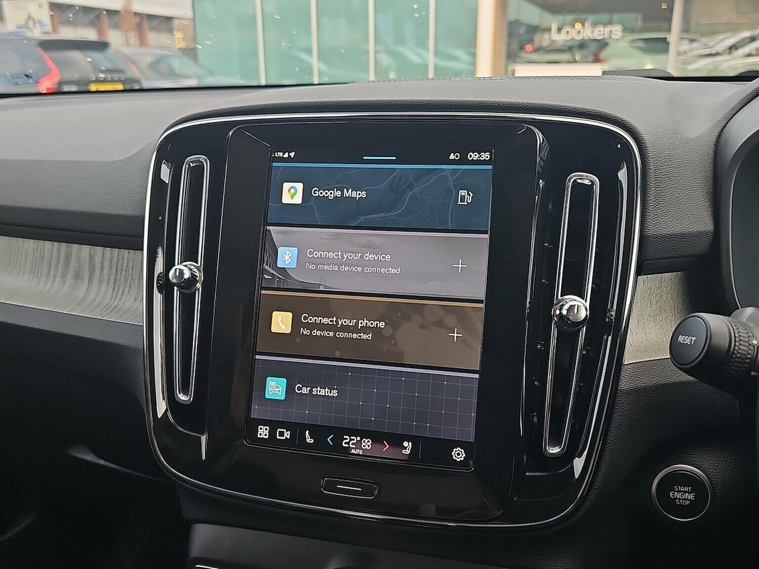 Used Volvo XC40 2025 for sale - 77687995: Photo 11