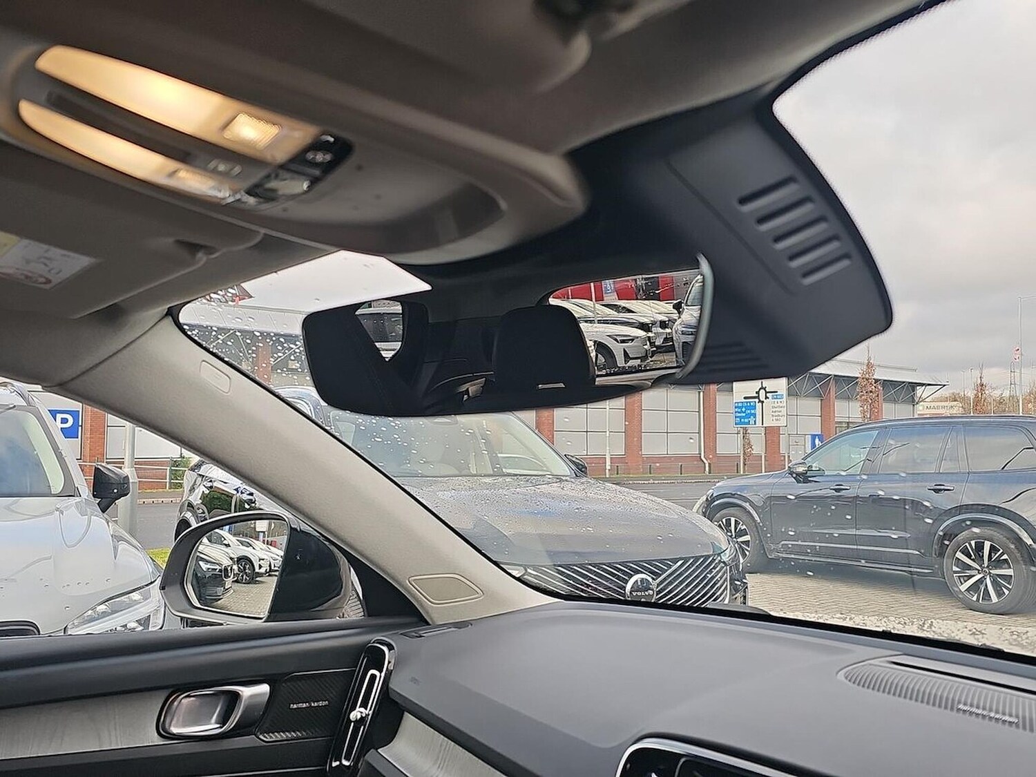 Used Volvo XC40 2025 for sale - 77687995: Photo 14