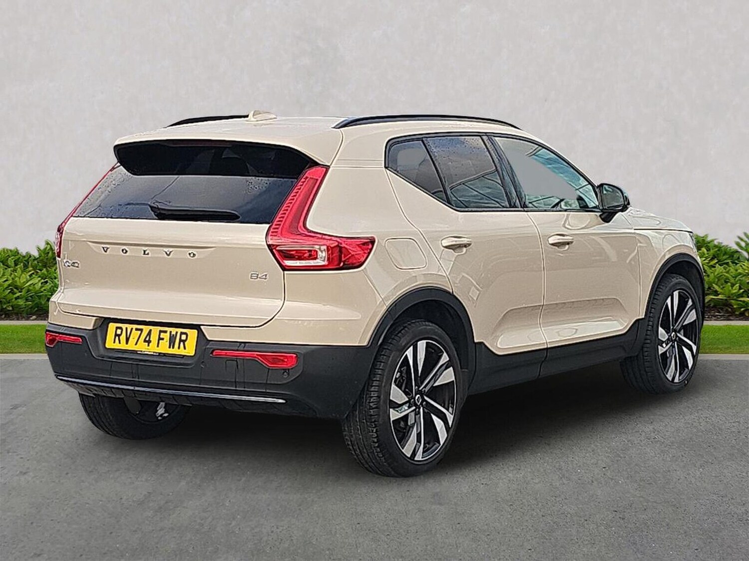 Used Volvo XC40 2025 for sale - 77687995: Photo 18