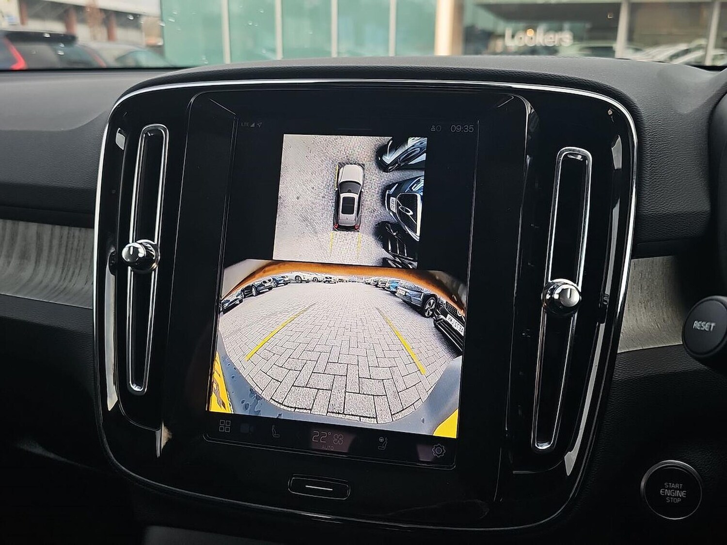 Used Volvo XC40 2025 for sale - 77687995: Photo 22