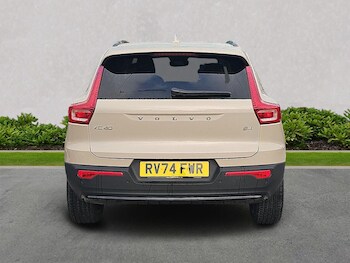 Used Volvo XC40 2025 for sale - 77687995: Photo