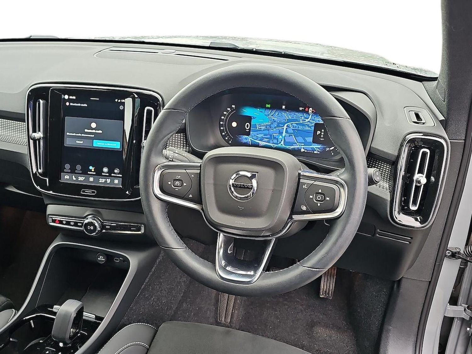 Used Volvo XC40 2024 for sale - 78191317: Photo 11