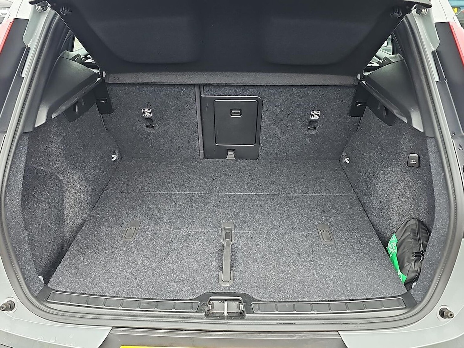 Used Volvo XC40 2024 for sale - 78191317: Photo 19