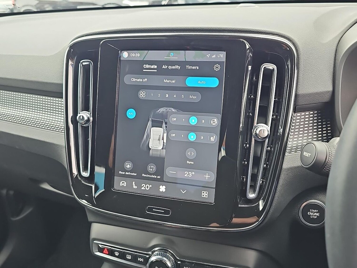 Used Volvo XC40 2024 for sale - 78191317: Photo 26