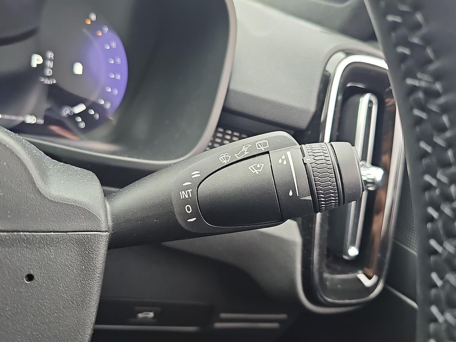 Used Volvo XC40 2024 for sale - 78191317: Photo 29