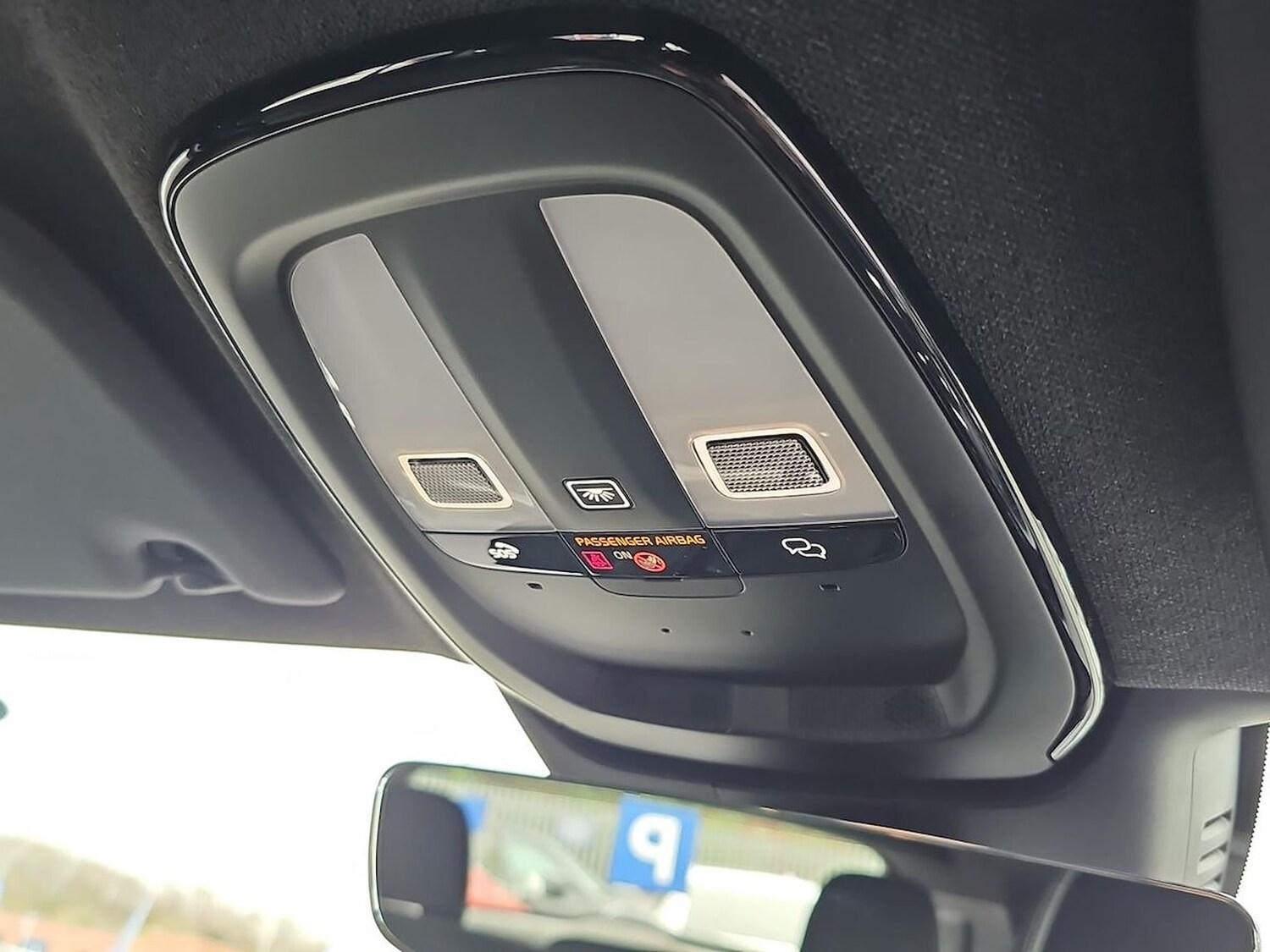 Used Volvo XC40 2024 for sale - 78191317: Photo 43