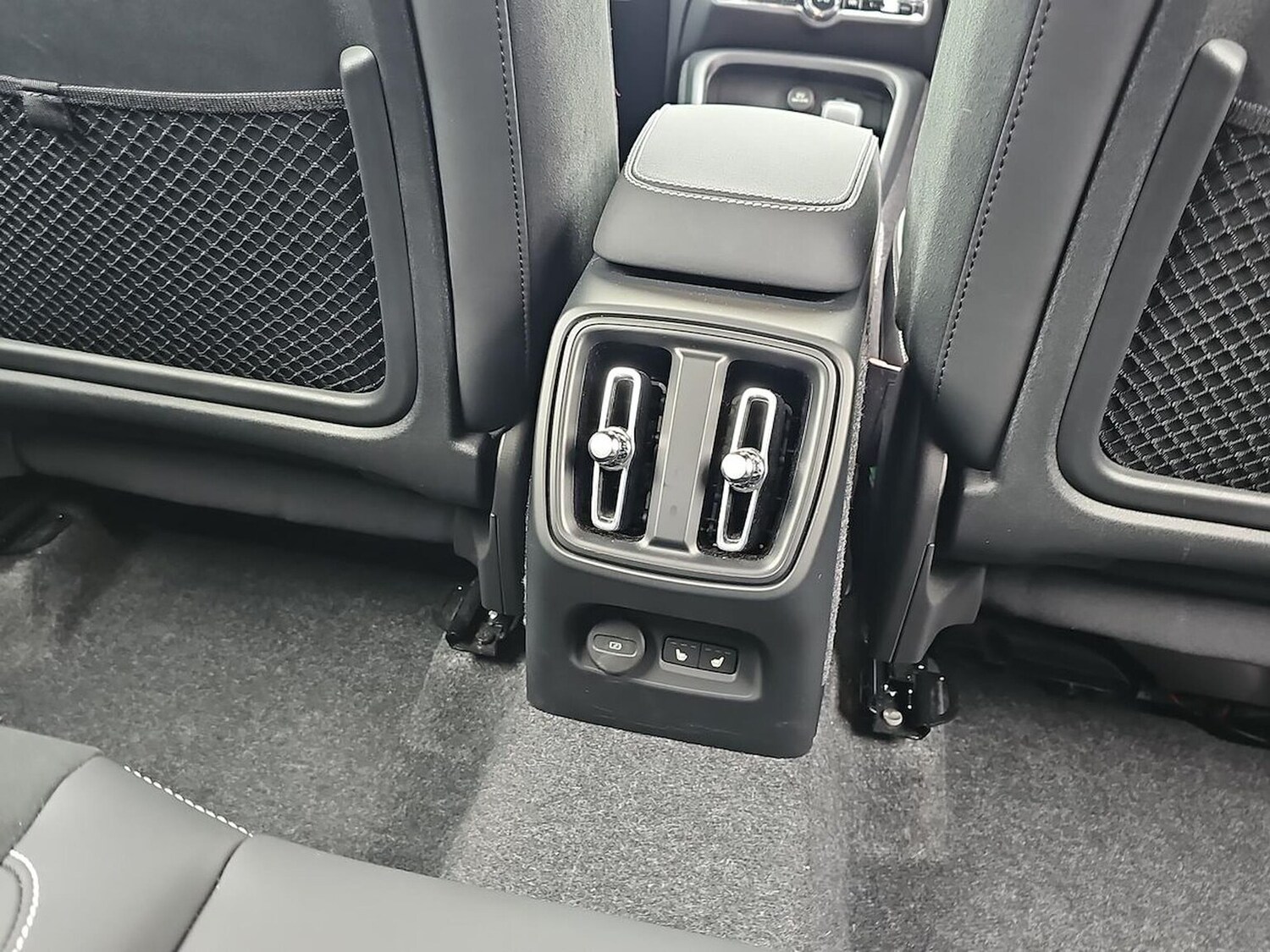 Used Volvo XC40 2024 for sale - 78191317: Photo 45