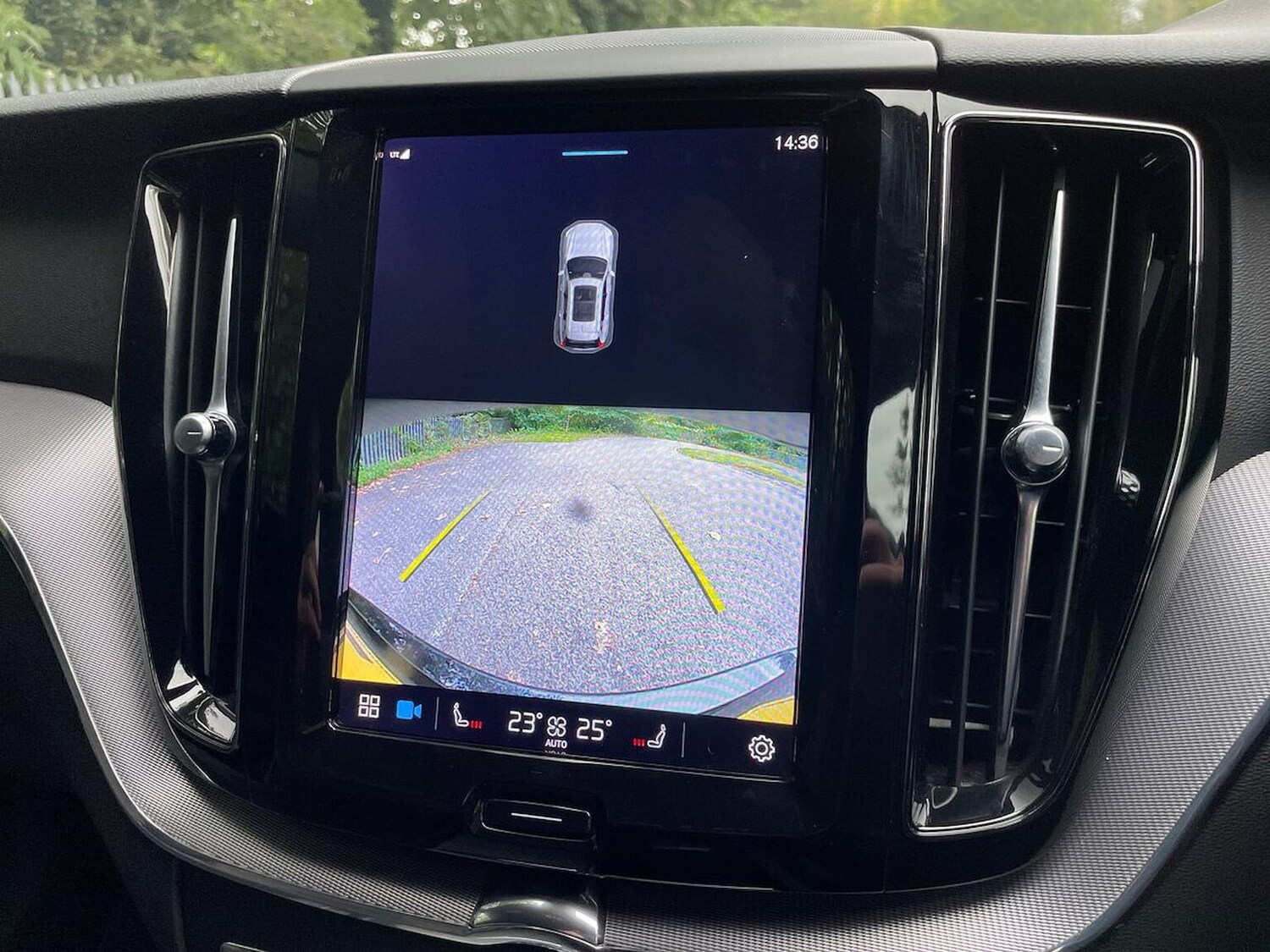 Used Volvo XC60 2022 for sale - 76097651: Photo 23