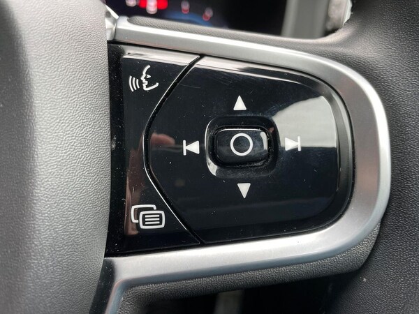 Used Volvo XC60 2022 for sale - 76097651: Photo 24