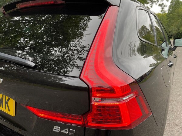 Used Volvo XC60 2022 for sale - 76097651: Photo 33
