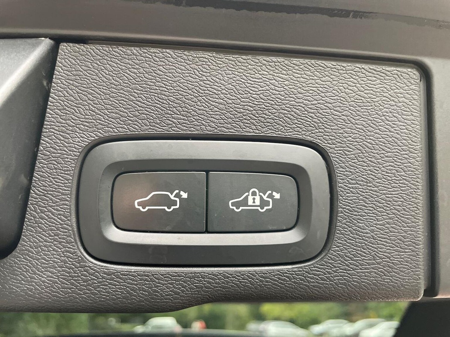 Used Volvo XC60 2022 for sale - 76097651: Photo 39