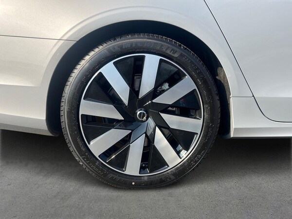 Used Volvo V90 2024 for sale - 76225144: Photo 6