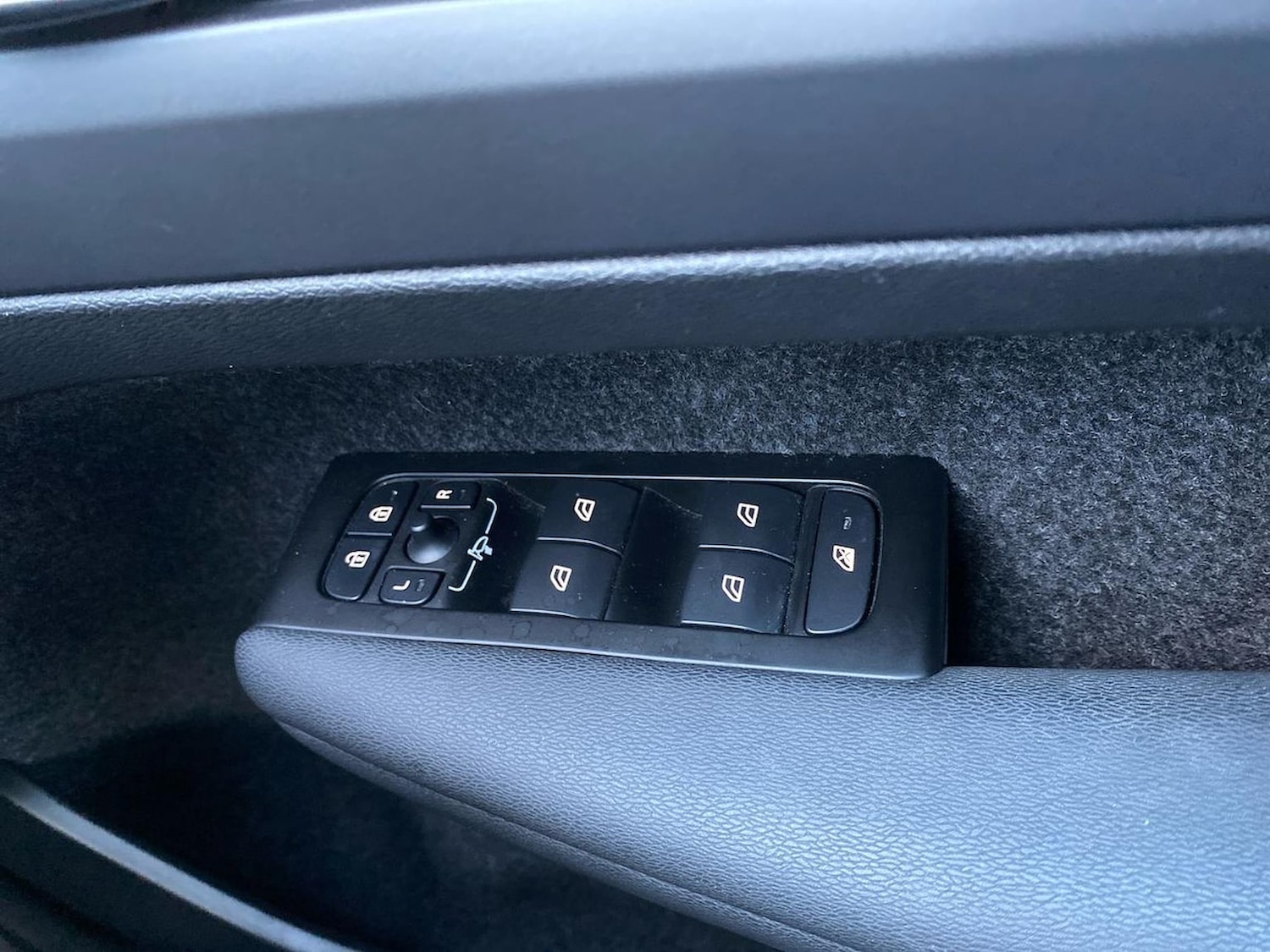 Used Volvo XC40 2021 for sale - 76693420: Photo 21