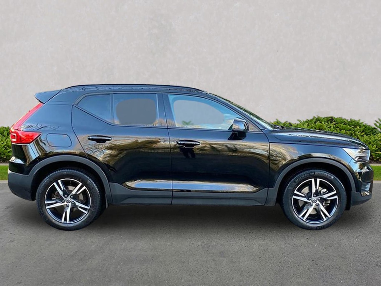 Used Volvo XC40 2021 for sale - 76693420: Photo 3