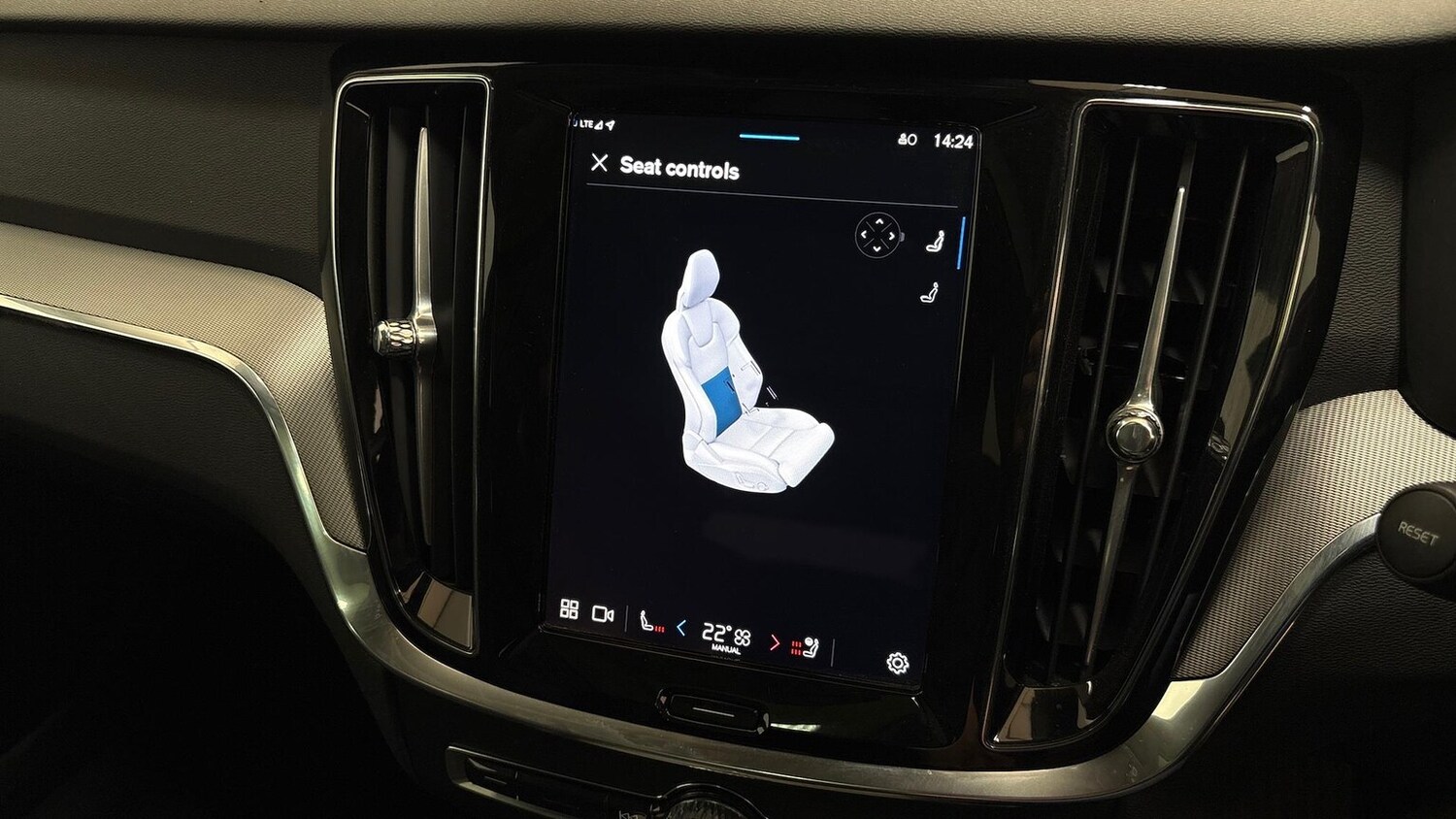 Used Volvo V60 2025 for sale - 77896274: Photo 12