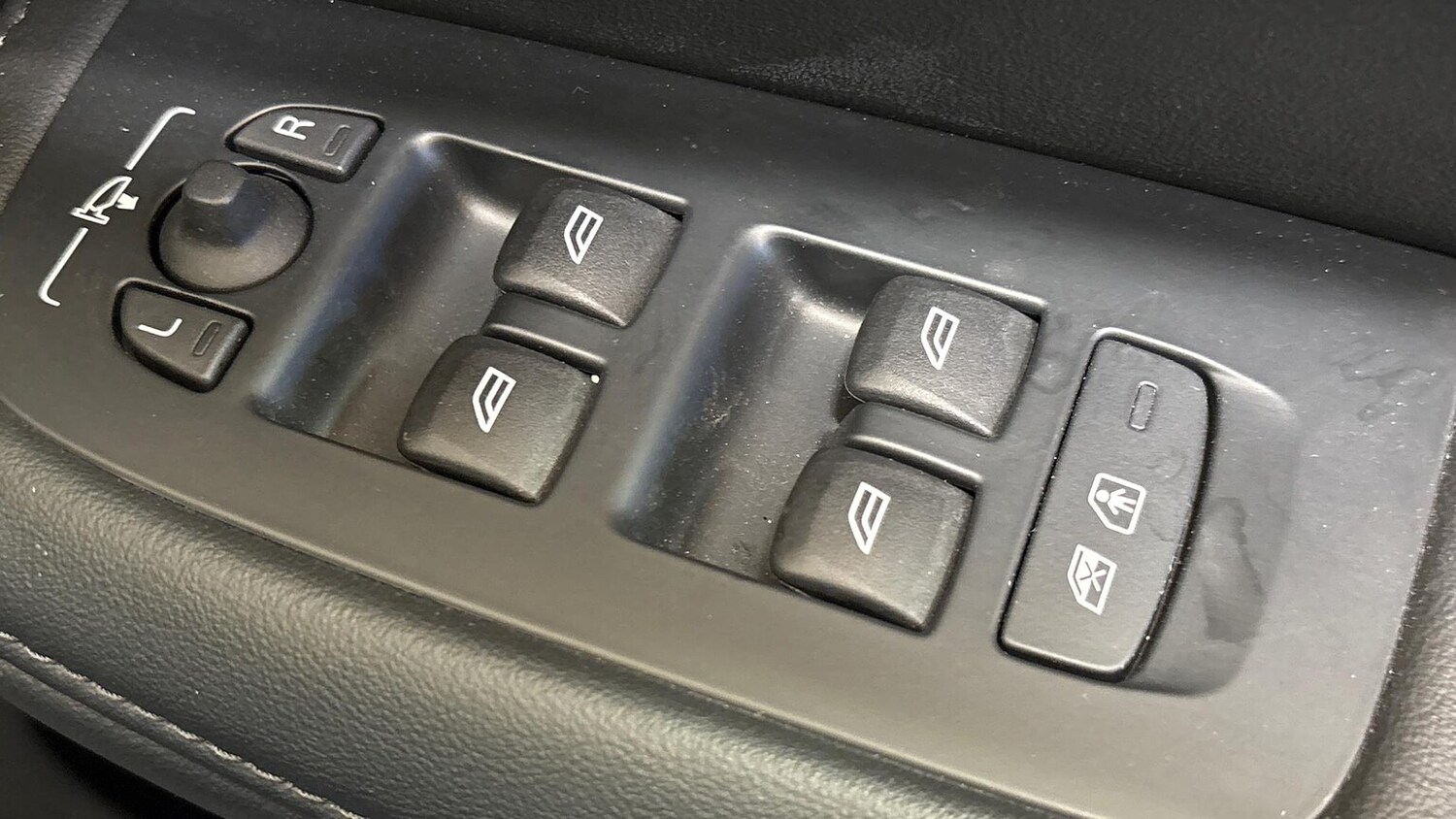 Used Volvo V60 2025 for sale - 77896274: Photo 21