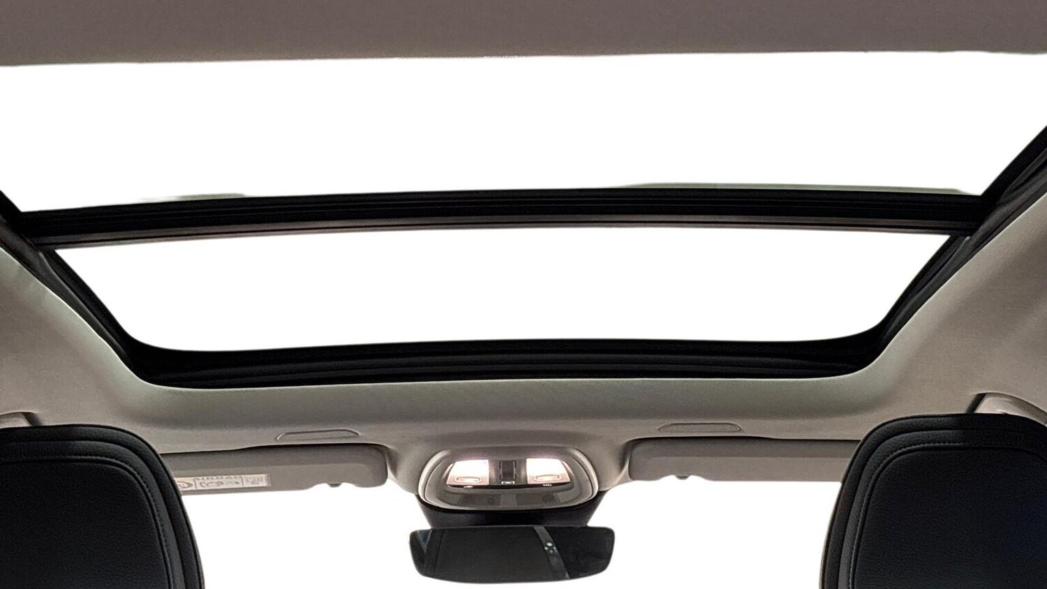 Used Volvo V60 2025 for sale - 77896274: Photo 9