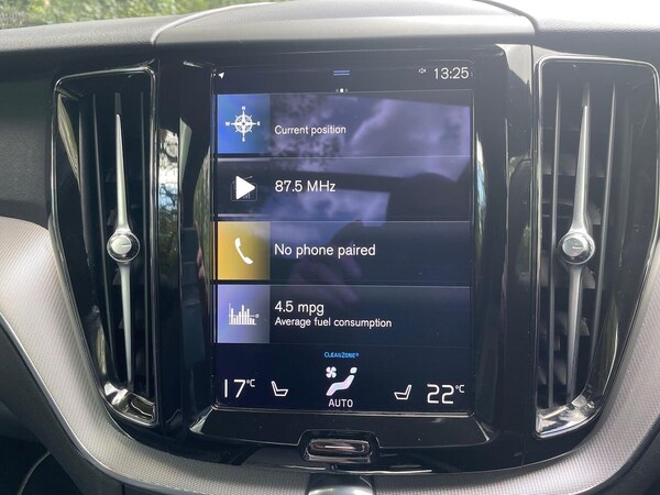 Used Volvo XC60 2021 for sale - 76097639: Photo 11