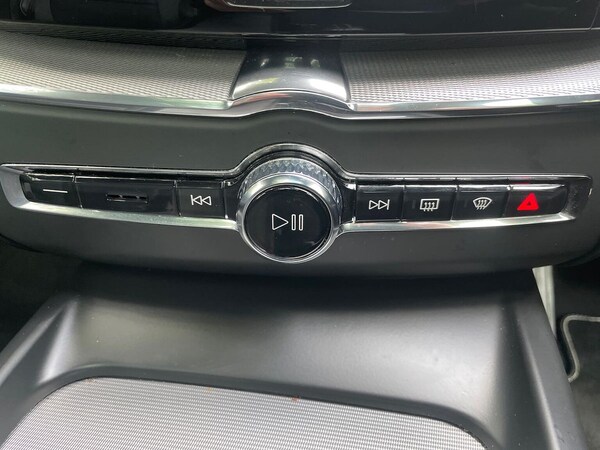 Used Volvo XC60 2021 for sale - 76097639: Photo 12