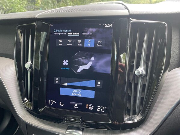 Used Volvo XC60 2021 for sale - 76097639: Photo 25