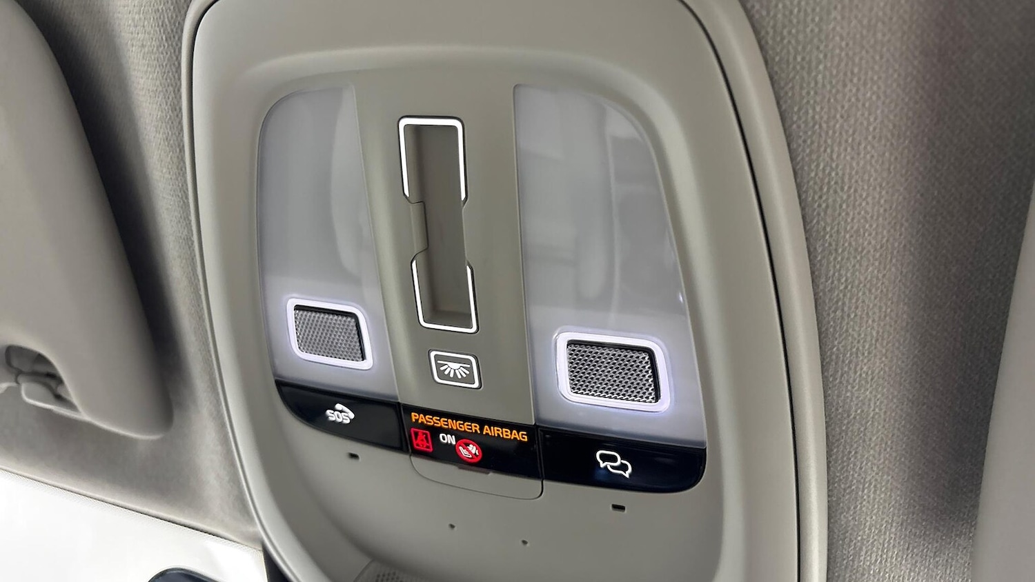 Used Volvo XC40 2024 for sale - 76637737: Photo 14