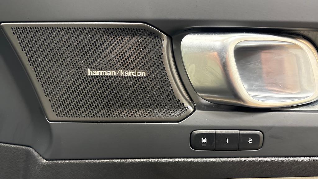 Used Volvo XC40 2024 for sale - 76637737: Photo 27