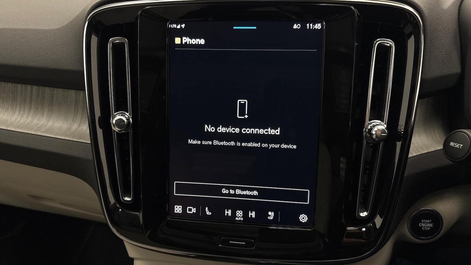 Used Volvo XC40 2024 for sale - 76637737: Photo 36