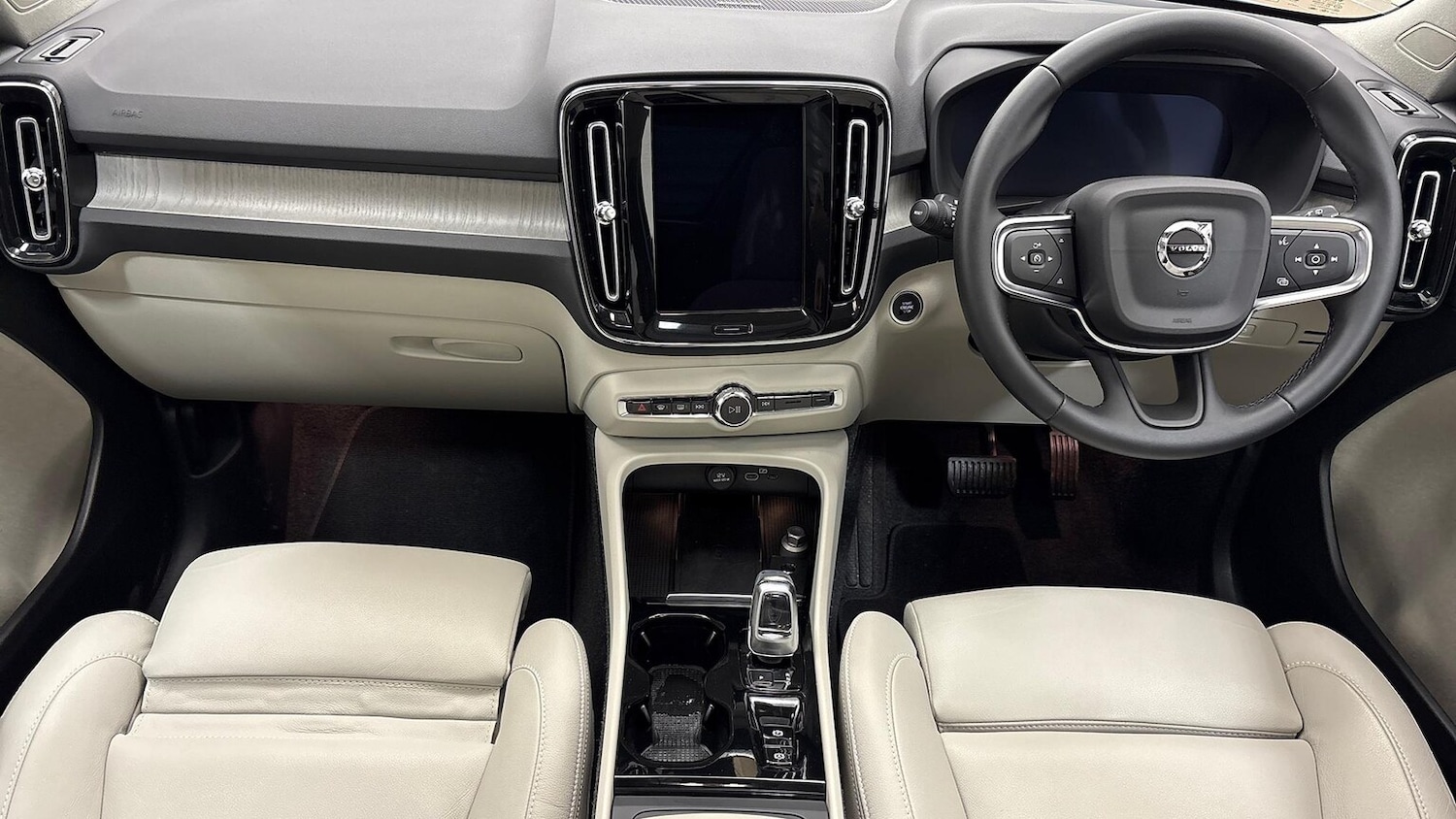 Used Volvo XC40 2024 for sale - 76637737: Photo 8