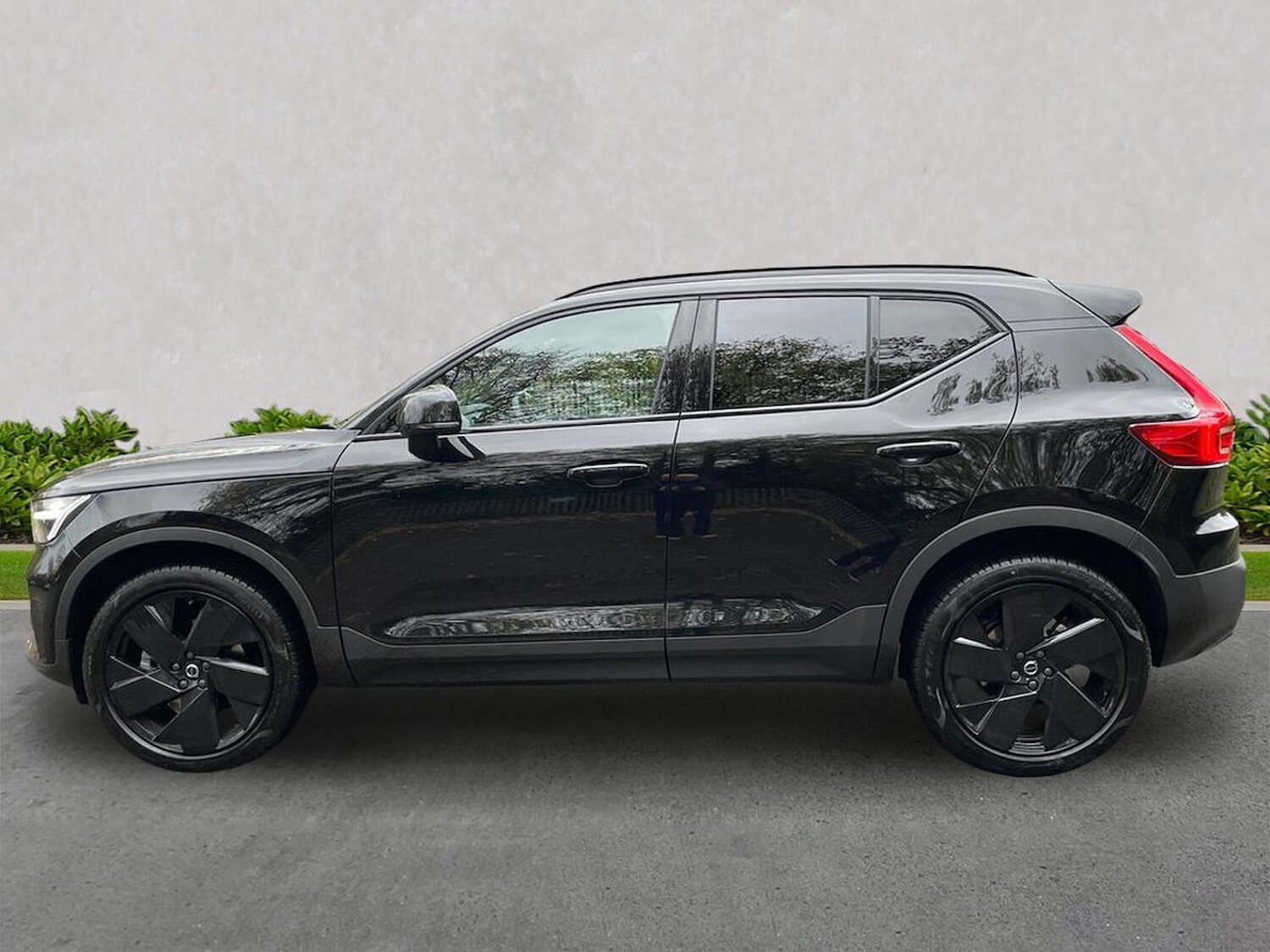 Used Volvo XC40 2025 for sale - 76490765: Photo 19