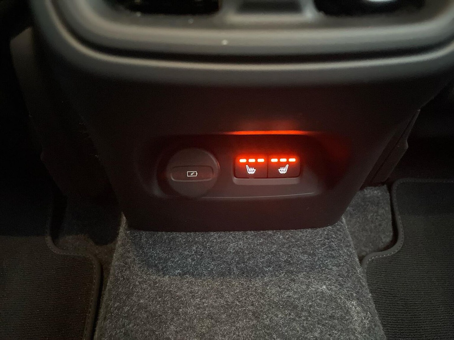 Used Volvo XC40 2025 for sale - 76490765: Photo 22