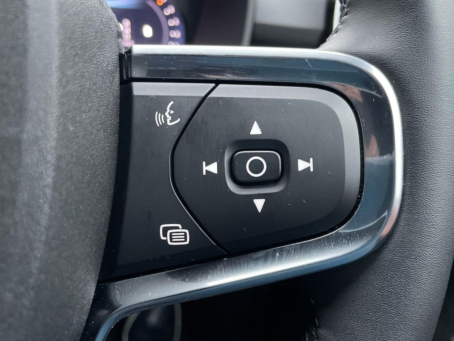 Used Volvo XC40 2025 for sale - 76490765: Photo 26