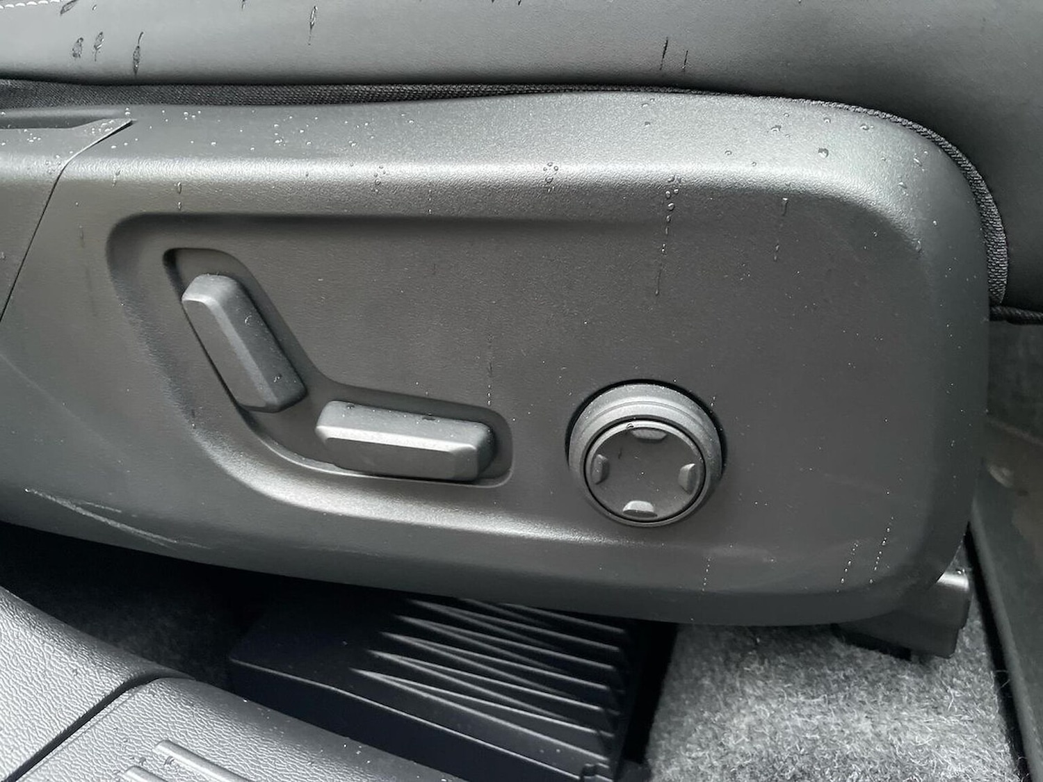 Used Volvo XC40 2025 for sale - 76490765: Photo 30