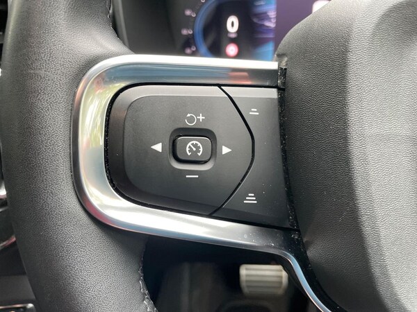 Used Volvo XC40 2021 for sale - 76257833: Photo 27