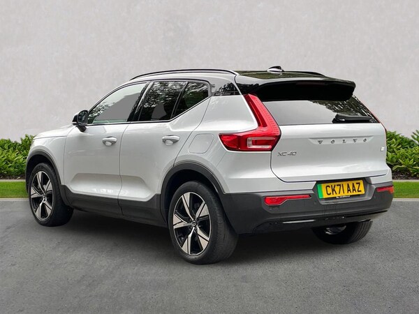 Used Volvo XC40 2021 for sale - 76257833: Photo 2
