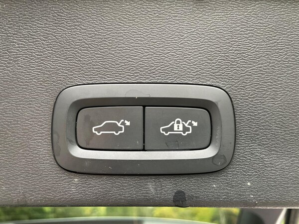Used Volvo XC40 2021 for sale - 76257833: Photo 42