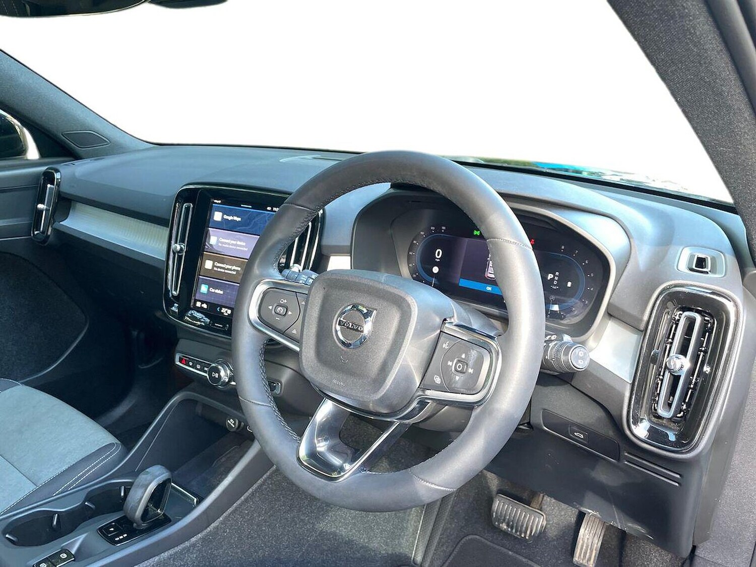 Used Volvo XC40 2023 for sale - 76070285: Photo 15
