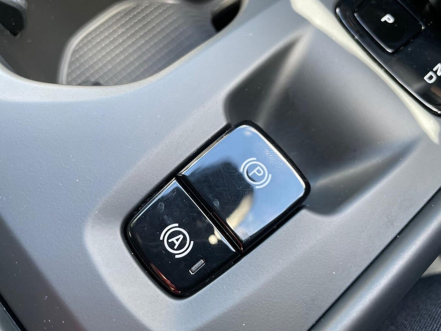 Used Volvo XC40 2023 for sale - 76070285: Photo 22