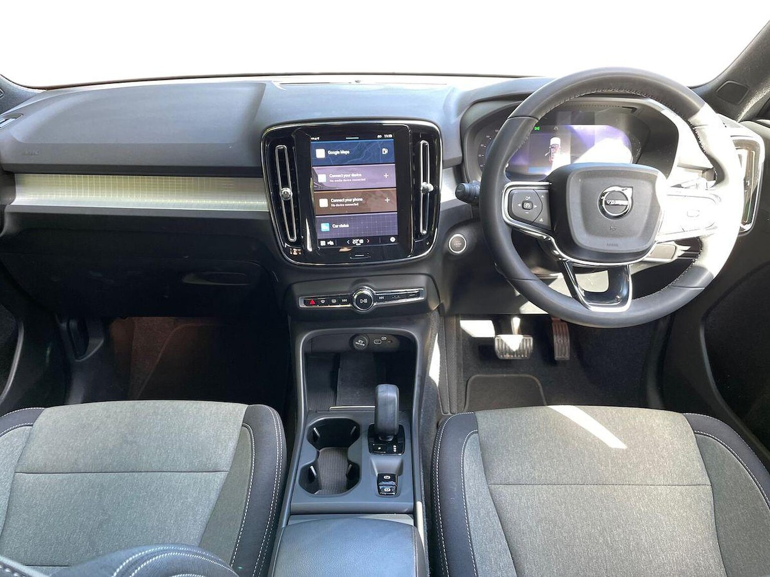 Used Volvo XC40 2023 for sale - 76070285: Photo 8