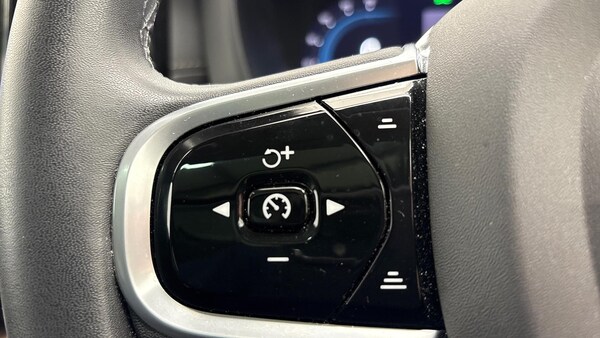 Used Volvo XC60 2022 for sale - 76293096: Photo 23