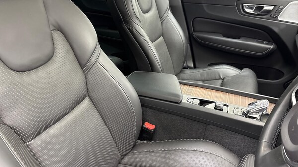 Used Volvo XC60 2022 for sale - 76293096: Photo 29