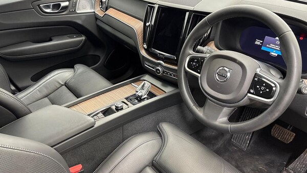 Used Volvo XC60 2022 for sale - 76293096: Photo 7