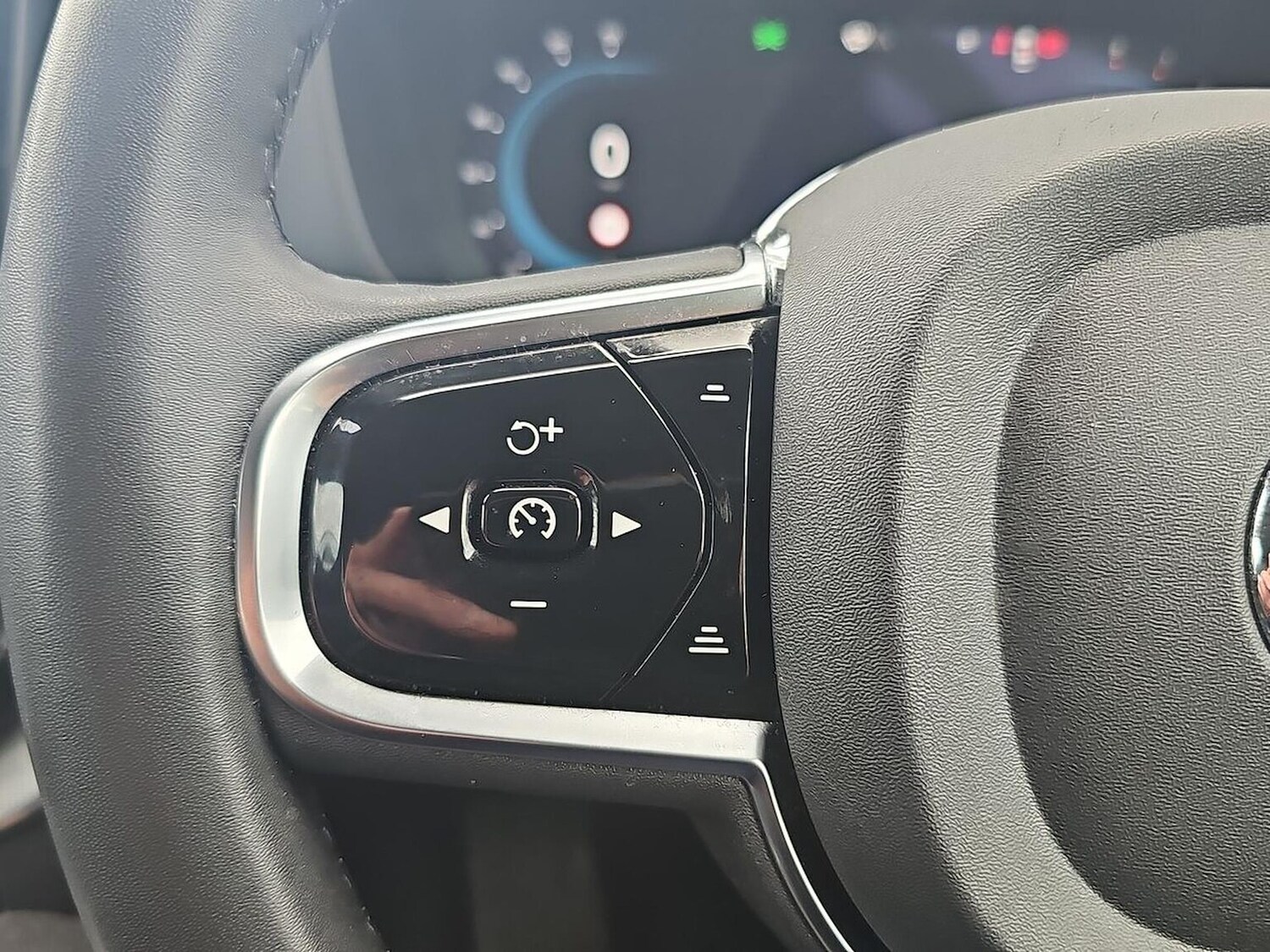 Used Volvo XC60 2022 for sale - 77707403: Photo 27