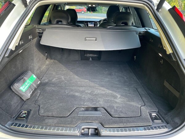 Used Volvo V90 2022 for sale - 76101419: Photo 17