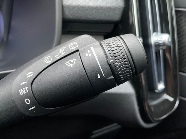 Used Volvo XC40 2022 for sale - 76264364: Photo 28